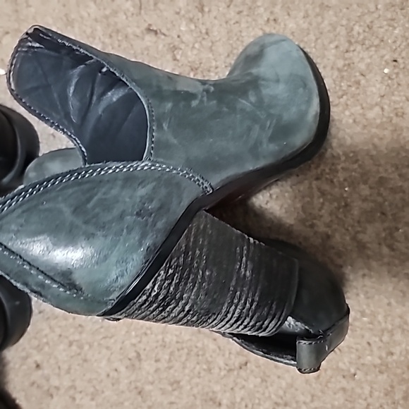 Vince Camuto Bootie - Picture 5 of 5